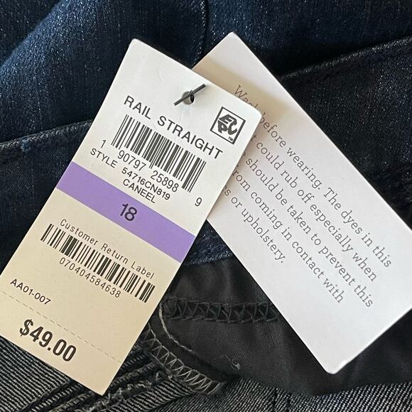Style & Co SZ 18 Straight Leg Jeans High-Rise Stretch Pockets Zip-Fly Dark Wash - Picture 8 of 9